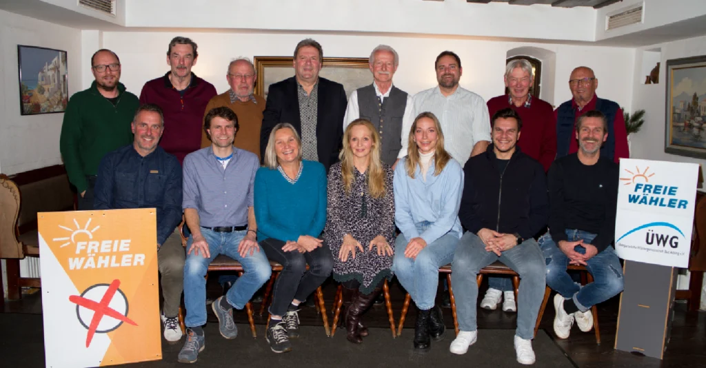 Herzlich willkommen bei der FW-ÜWG Bad Aibling 7 Obere Reihe: Danny Pfeiffer, Bernd Busch, Gerhard Göhring, Rudi Gebhart, Dieter Bräunlich, Thomas Willmann, Emil Mathe, Rudi Böck, Unter Reihe: Thomas Hieble, Marinus Gartmeier, Renate Deininger, Kirsten Hieble-Fritz, Melanie Geiger, Olivier Zwartyes, Florian Geiger. Rest der Kandidaten nicht anwesend.